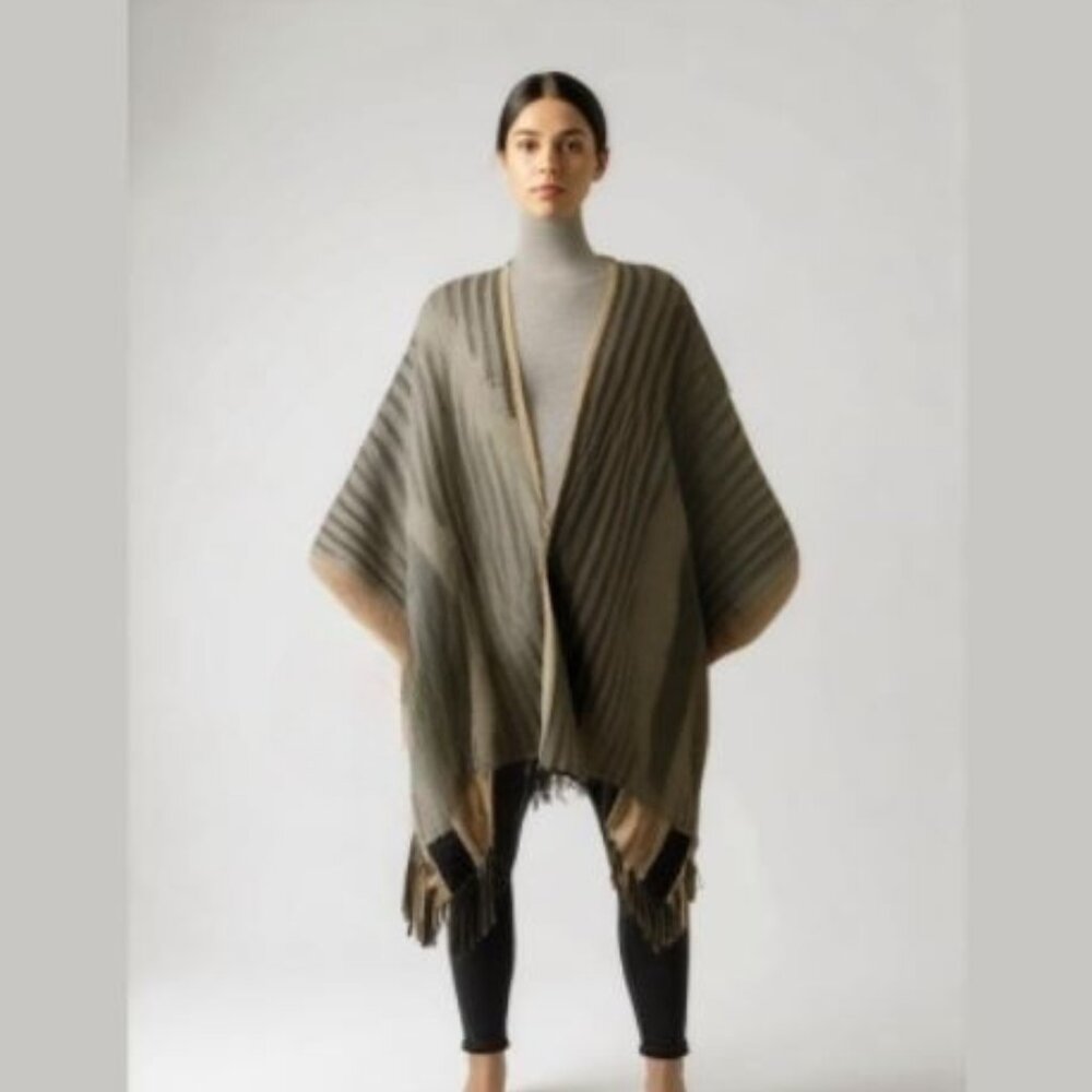 Molly Bracken Creme Black Knit One Size Boho Tassel Duster